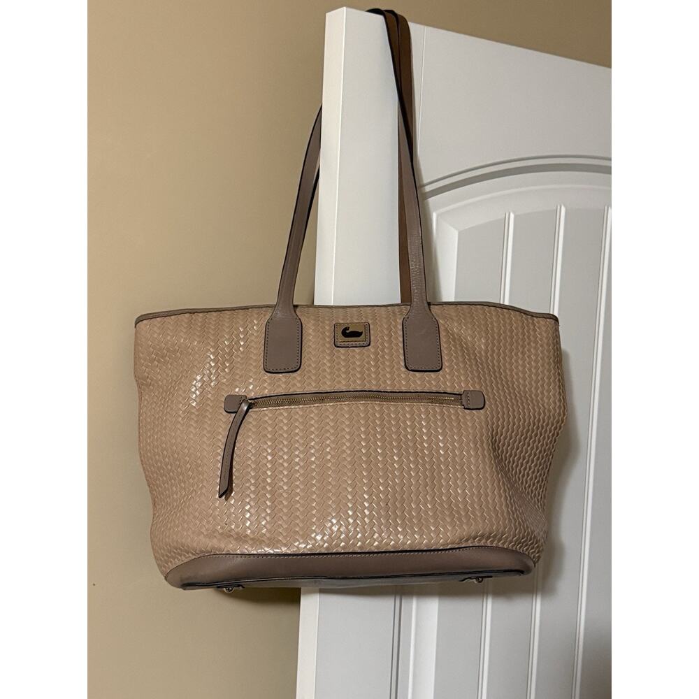 Dooney & Bourke Camdon Large Woven Tote Purse Putty